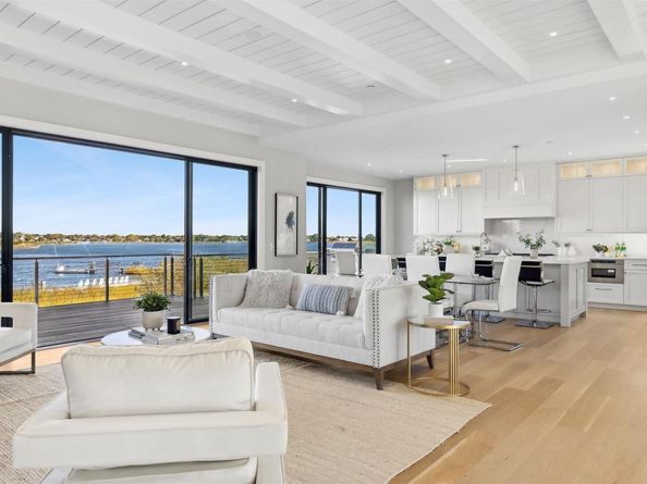 218 Dune Road, Westhampton Beach NY 11978