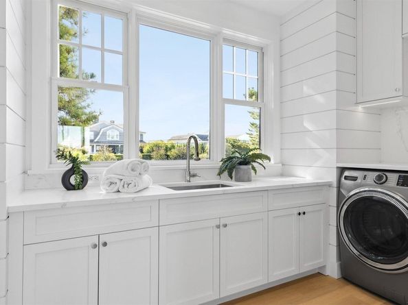 218 Dune Road, Westhampton Beach NY 11978