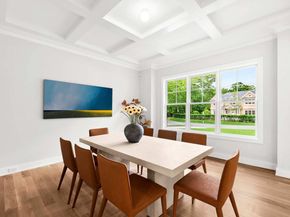 5 White Oak Lane, Southampton NY 11968
