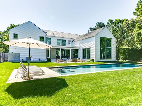 19 Quarty Circle, East Hampton NY 11937