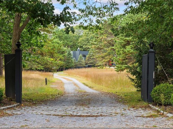 707 Pleasure Drive, Flanders NY 11901
