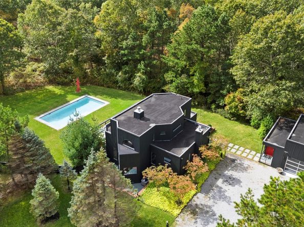 707 Pleasure Drive, Flanders NY 11901