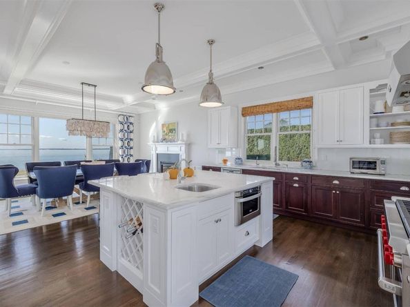 70 Peconic Avenue, Shelter Island NY 11964