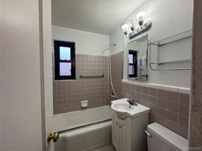 242-05 61 Avenue F13 Lower, Little Neck NY 11362