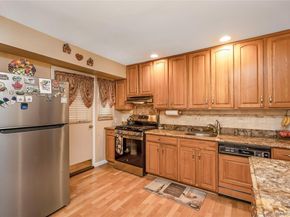 75 N Sloan Drive N, Valley Stream NY 11580