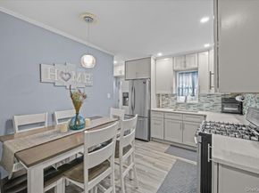 122-18 115th Avenue, South Ozone Park NY 11420