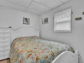 21 Cottage Road, Baiting Hollow NY 11933