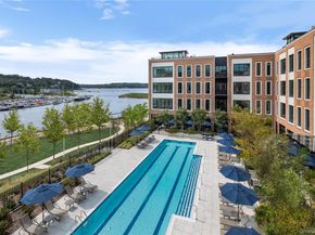100 Garvies Point Road 1116, Glen Cove NY 11542