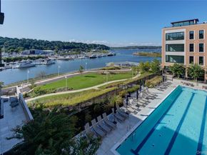 100 Garvies Point Road 1116, Glen Cove NY 11542