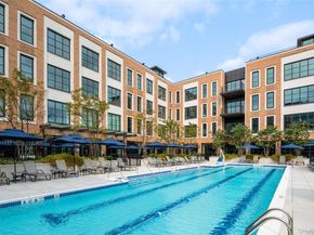 100 Garvies Point Road 1116, Glen Cove NY 11542