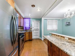 3241 Colden Avenue, Bronx NY 10469