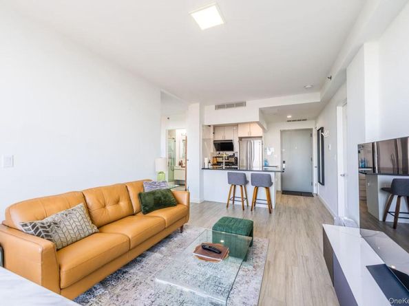 144-27 Sanford Avenue 8O, Flushing NY 11355