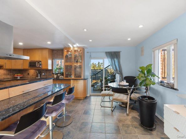 902 Dean Avenue, Bronx NY 10465