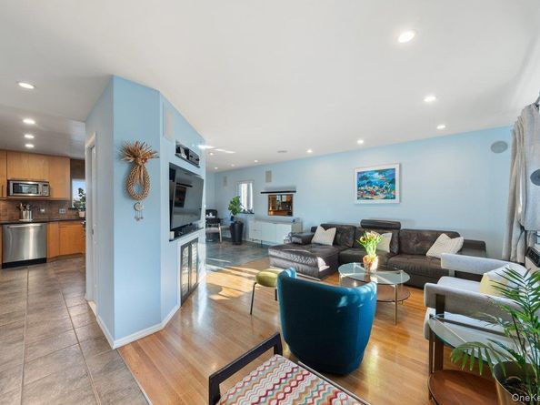 902 Dean Avenue, Bronx NY 10465