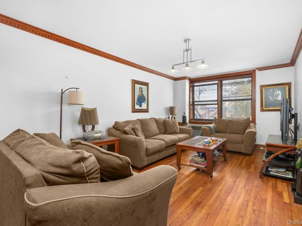3531 Bronxwood Avenue 2J, Bronx NY 10469