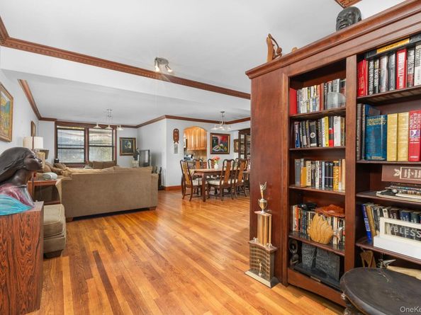 3531 Bronxwood Avenue 2J, Bronx NY 10469