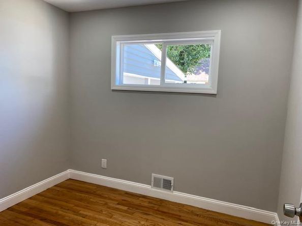 154 Charter Oaks, Brentwood NY 11717