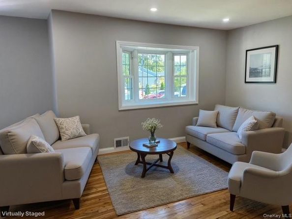 154 Charter Oaks, Brentwood NY 11717