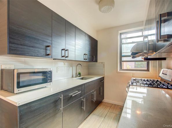 38-15 149th Street 1S, Flushing NY 11354