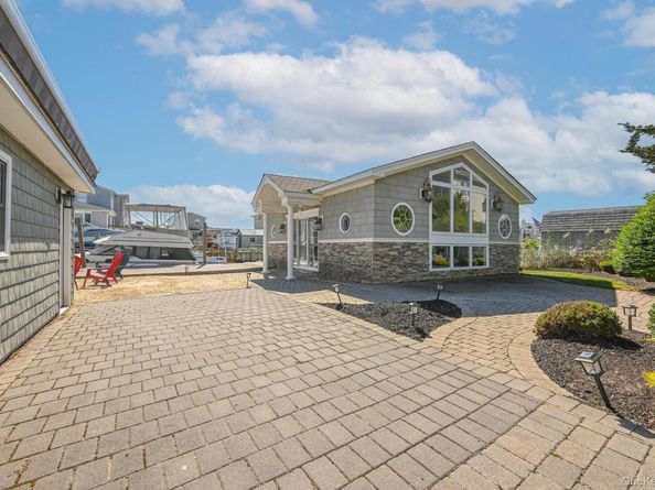 3664 Somerset Drive, Seaford NY 11783