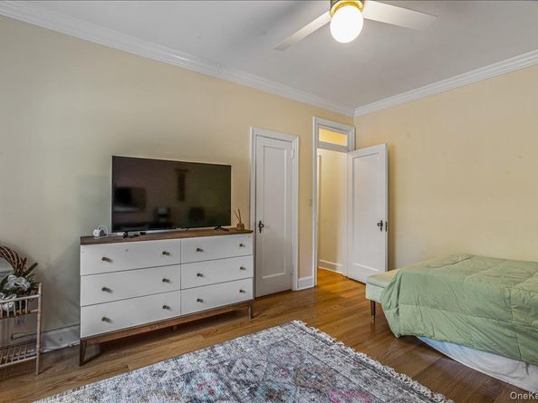 38-30 Douglaston Parkway G2, Douglaston NY 11363