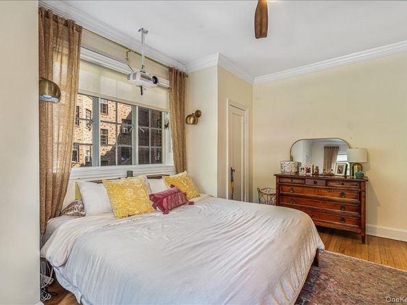 38-30 Douglaston Parkway G2, Douglaston NY 11363