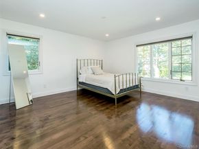 14 Combes Drive, Manhasset NY 11030