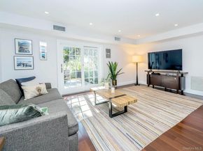 14 Combes Drive, Manhasset NY 11030