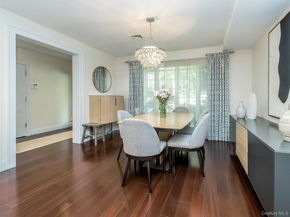 14 Combes Drive, Manhasset NY 11030