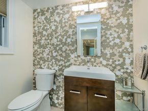 14 Combes Drive, Manhasset NY 11030