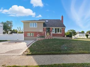6 Martin Street, Massapequa NY 11758