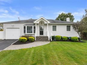 19 Blue Spruce Lane, Commack NY 11725