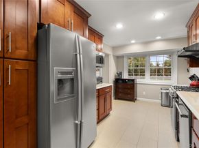 19 Blue Spruce Lane, Commack NY 11725