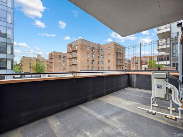 35-20 146 Street 3B, Flushing NY 11354