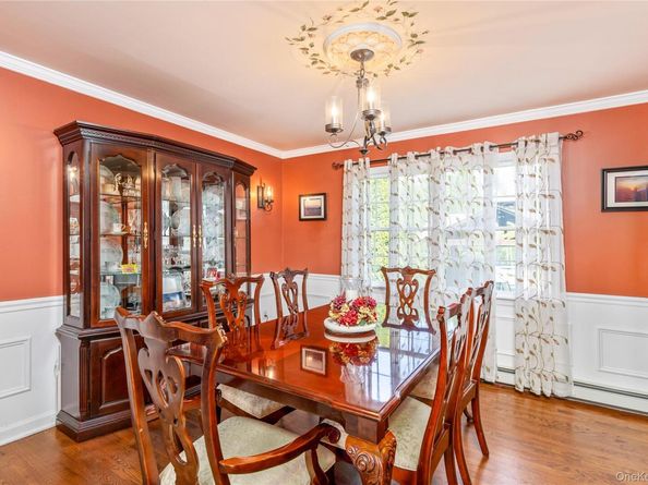 37 Tallmadge Trail, Miller Place NY 11764