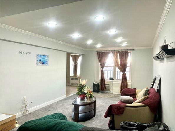 61 Bronx River Road 7H, Yonkers NY 10704