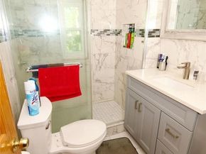 642 Dorothea Lane, Elmont NY 11003