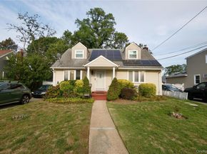 642 Dorothea Lane, Elmont NY 11003