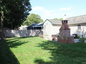 61 Saint Peters Drive, Brentwood NY 11717