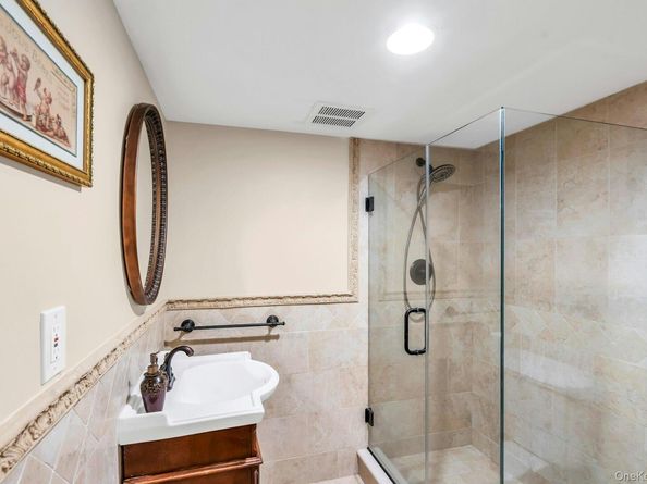 18 Norma Lane, Dix Hills NY 11746