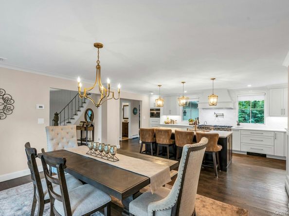 18 Norma Lane, Dix Hills NY 11746