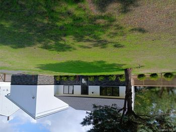 4 Mercury Avenue