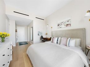 21-21 31st Street 4E, Astoria NY 11105