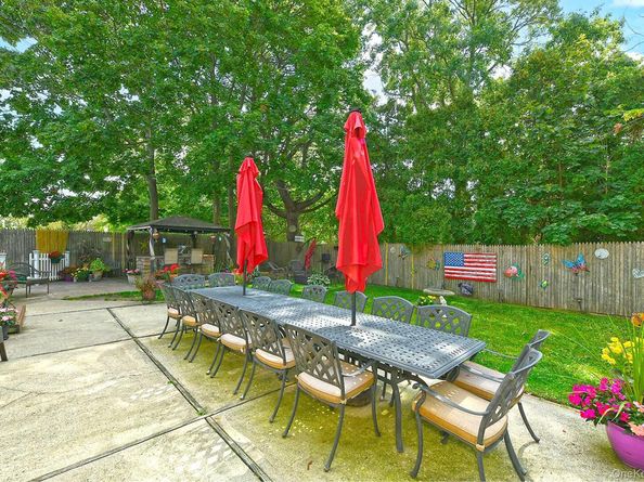 4 Cranford Road, Plainview NY 11803