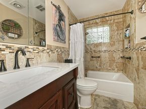 4 Cranford Road, Plainview NY 11803