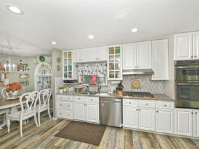 4 Cranford Road, Plainview NY 11803