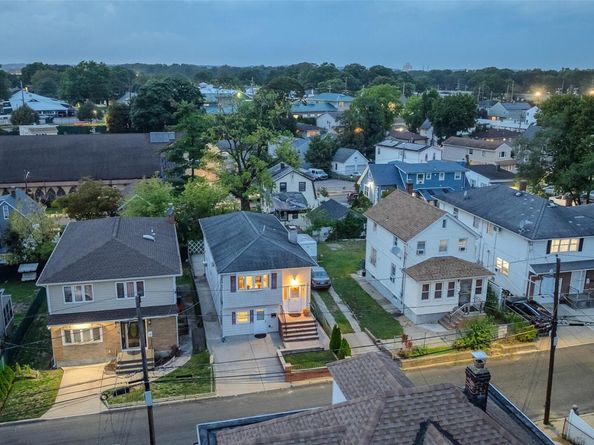 138 Carnegie Avenue, Elmont NY 11003