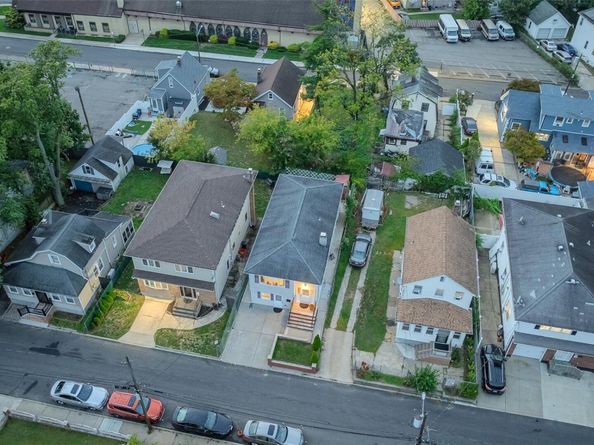138 Carnegie Avenue, Elmont NY 11003