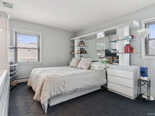 3612 Ladonia Street, Seaford NY 11783