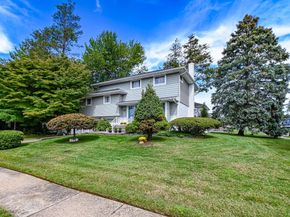28 Halcourt Drive, Plainview NY 11803